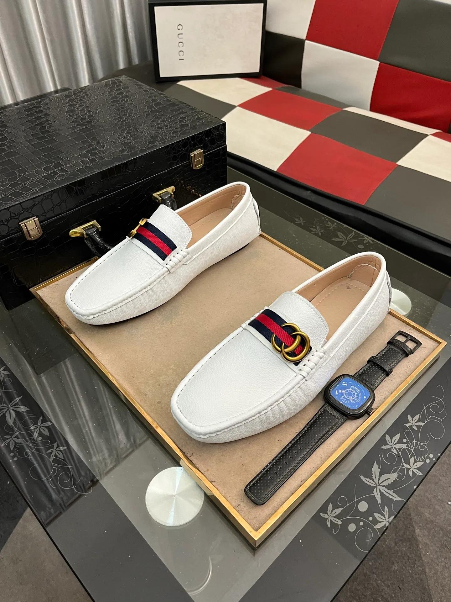Men's shoes💰400⌚️⌚️【GUCCI Gucci】Original men's casual beanie shoes, original Italian imported special material cowhide embossed➕real first-layer sheepskin lining; equipped with precision stitching to highlight low-key luxury. The comfortable sole design ensures maximum comfort and anti-slip properties. The shoe shape is dignified and the low-key charm is not concealed! Natural and free new urbanism, size: 38-442️⃣Colors available